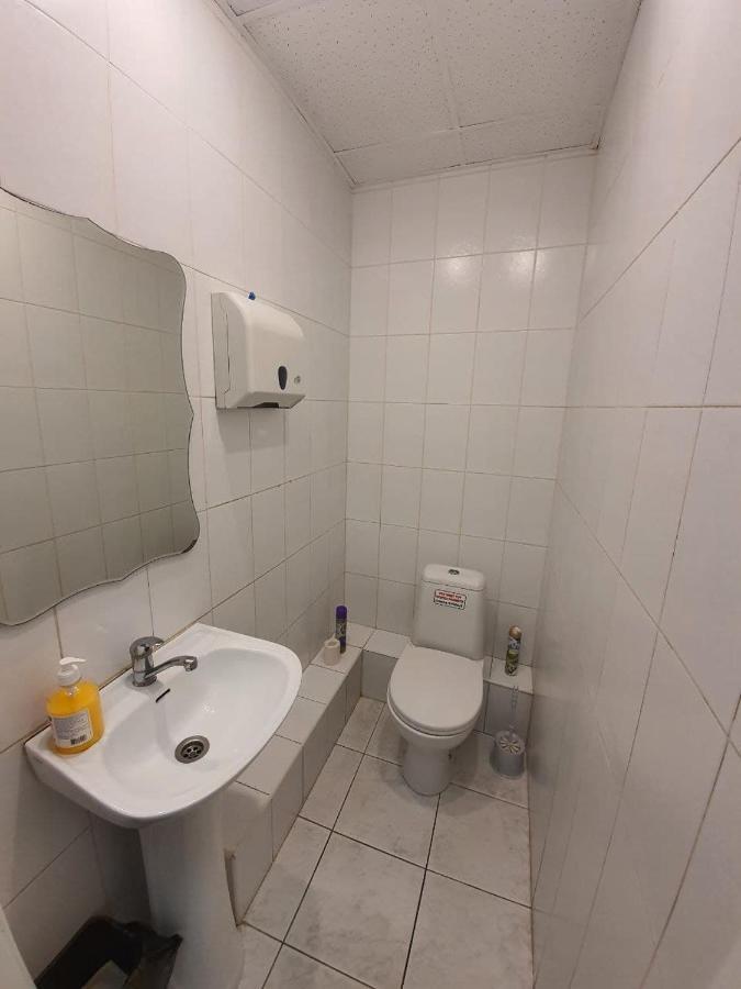 Хостел На Саксаганского Kiew Exterior foto
